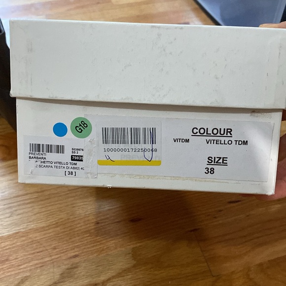 New in box Size 38 Preventi brown leather ankle boots made in Italy - Picture 3 of 3